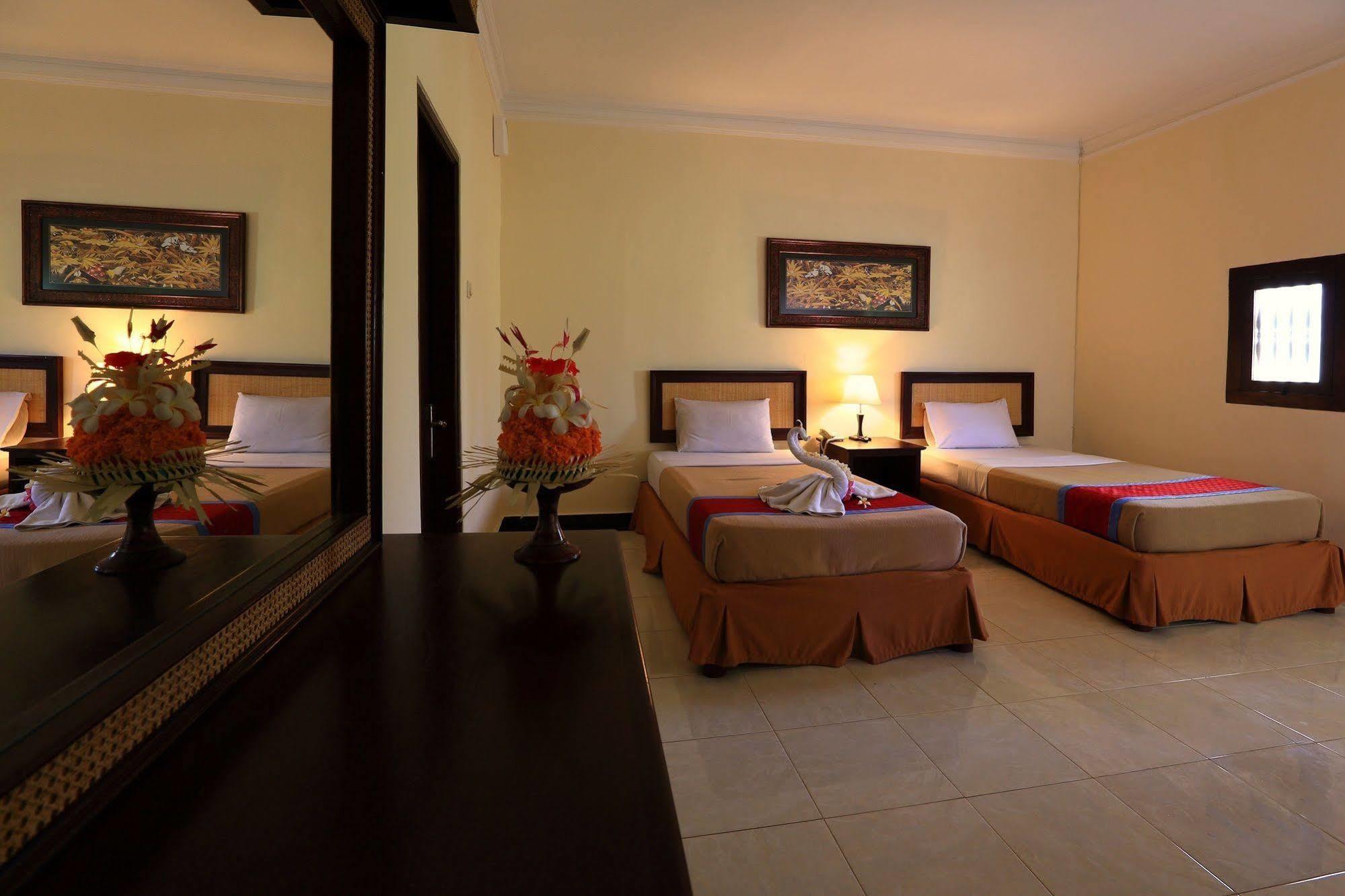Laghawa Beach Hotel Sanur Esterno foto