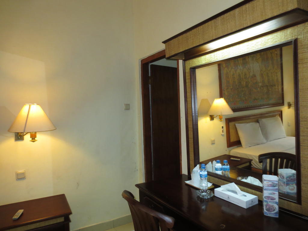 Laghawa Beach Hotel Sanur Esterno foto